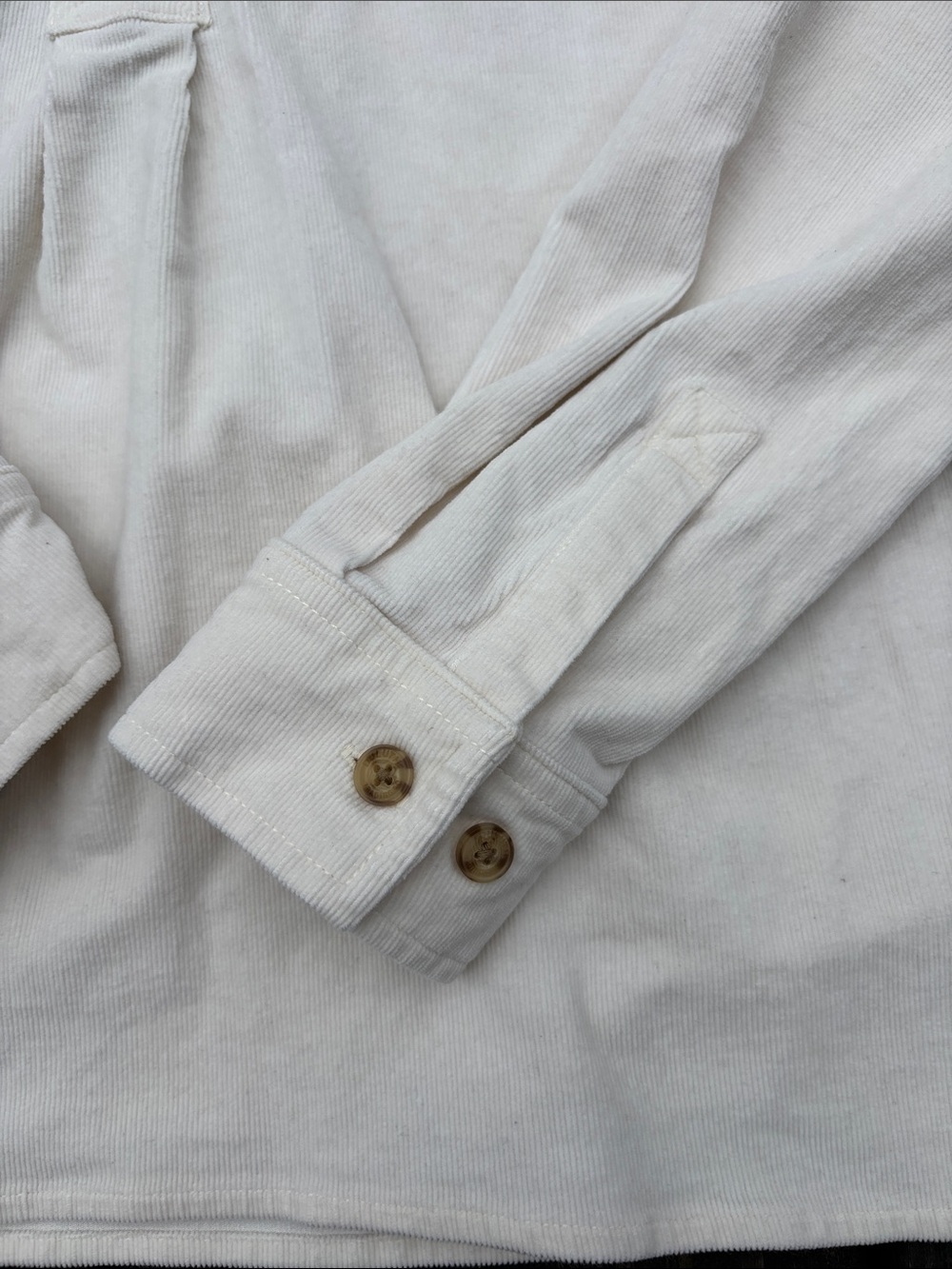 Women's Corduroy Popover Shirt by Duluth Trading Company Size M - Picture 2 of 8